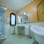 Regina Di Sicilia Villa *